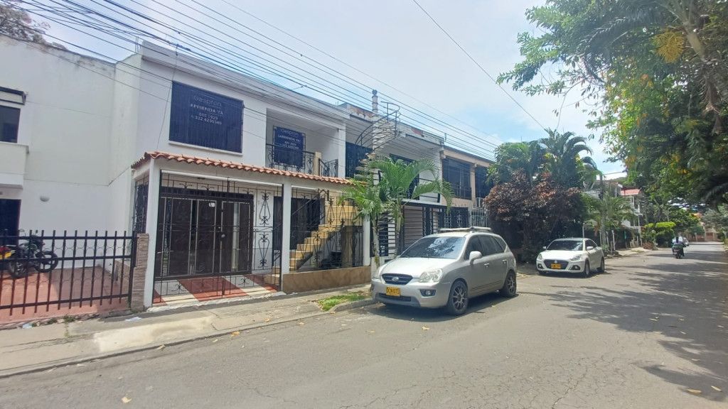 Apartamento en arriendo Valle Del Cauca Cali Ciudad 2000 124 m2 Habitaciones 3 Baños 2 Garajes 0 Precio $1820000