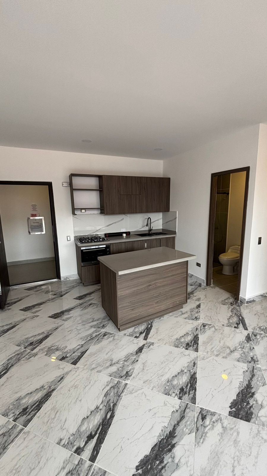 Apartaestudio en arriendo Antioquia Medellín San Joaquin 49 m2 Habitaciones 1 Baños 1 Garajes 0 Precio $2500000