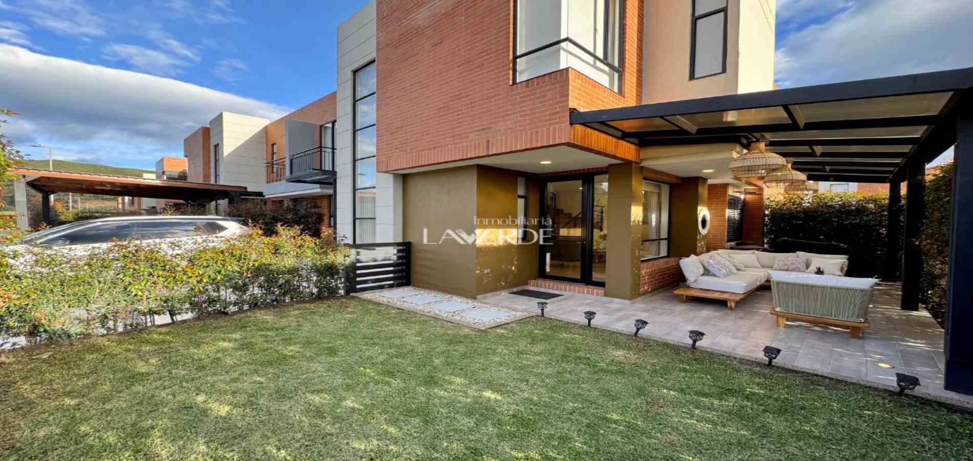 Casa en venta Cundinamarca Cajicá Cr Chunugua 115 m2 Habitaciones 3 Baños 3 Garajes 2 Precio $995000000