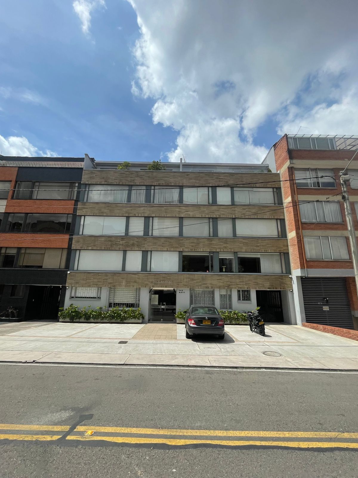 Apartamento en venta Cundinamarca Bogotá San Patricio 74 m2 Habitaciones 2 Baños 3 Garajes 1 Precio $506000000