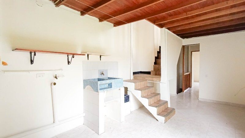 Casa en arriendo Antioquia Medellín Cucaracho 60 m2 Habitaciones 2 Baños 1 Garajes 0 Precio $1100000