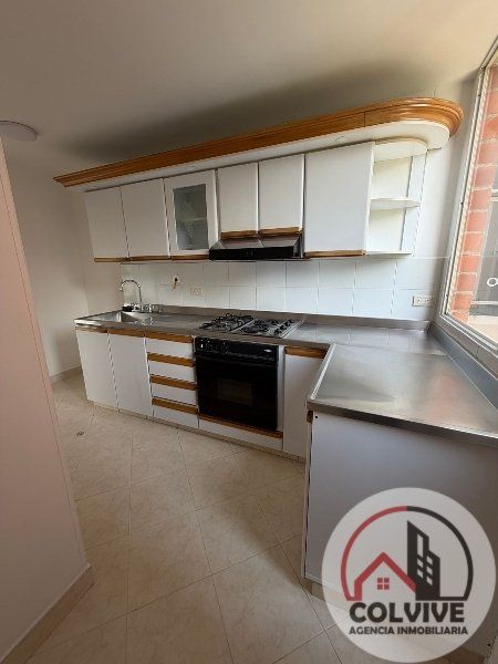 Apartamento en arriendo Antioquia Medellín Santa Rosa De Lima 90 m2 Habitaciones 3 Baños 2 Garajes 0 Precio $3200000