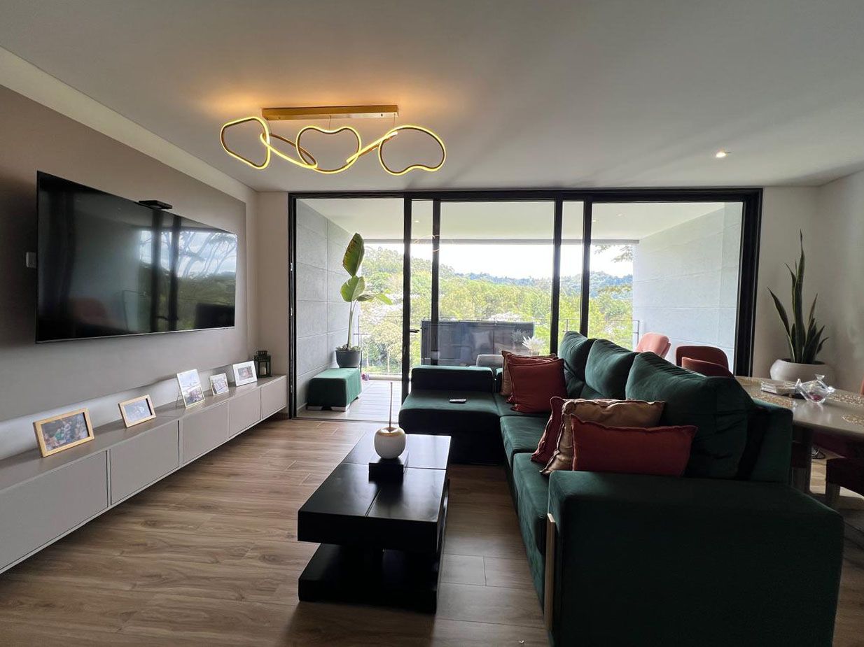 Apartamento en arriendo o venta Antioquia Rionegro Cuatro Esquinas 104 m2 Habitaciones 2 Baños 3 Garajes 2 Precio venta $1230000000 Precio arriendo $5800000