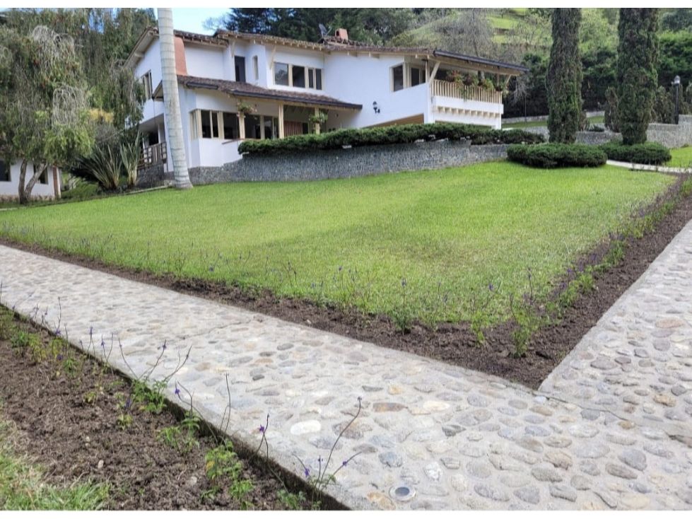 Casa Campestre en arriendo Antioquia El Retiro El Retiro 400 m2 Habitaciones 3 Baños 4 Garajes 7 Precio $15000000