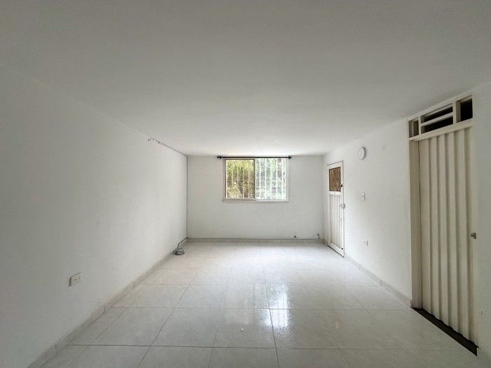 Apartamento en arriendo Valle Del Cauca Cali Br Los Alcazares 56 m2 Habitaciones 3 Baños 2 Garajes 0 Precio $800000