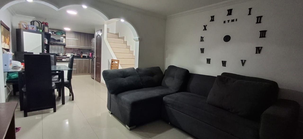 Casa en venta Antioquia Medellín La Hondonada 74 m2 Habitaciones 4 Baños 2 Garajes 0 Precio $420000000