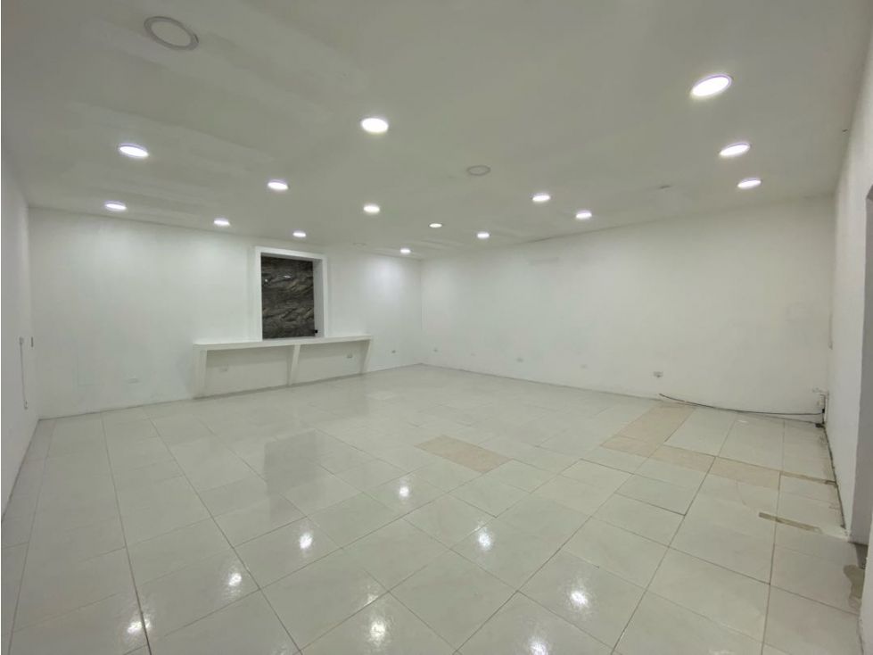 Local en arriendo Antioquia Bello Manchester 590 m2 Habitaciones 0 Baños 4 Garajes 0 Precio $22000000