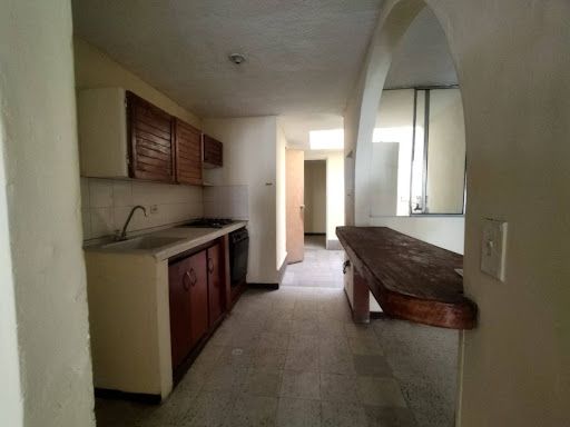 Casa en arriendo Antioquia Medellín Betania 90 m2 Habitaciones 3 Baños 2 Garajes 1 Precio $2400000