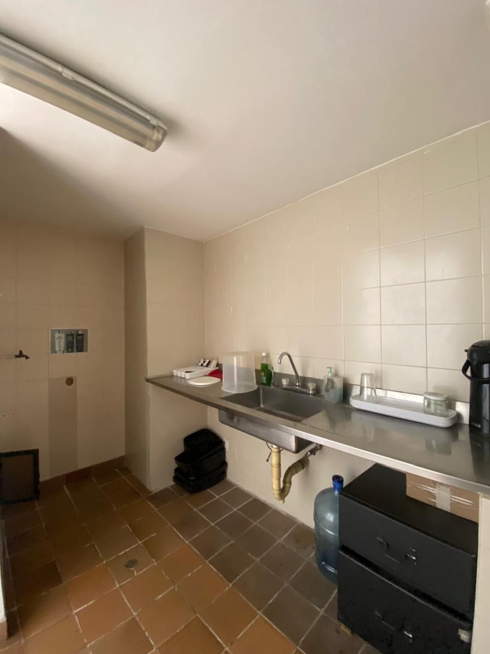 Local en venta Antioquia Medellín Caicedo 700 m2 Habitaciones 0 Baños 8 Garajes 0 Precio $3500000000