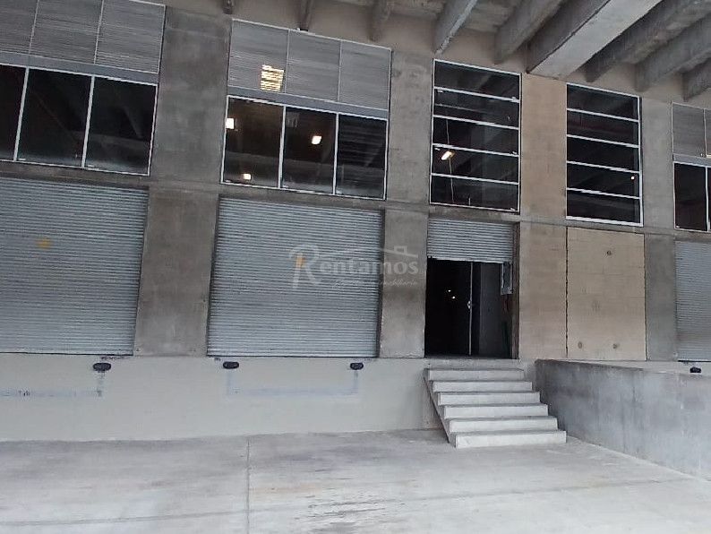 Bodega en arriendo Antioquia La Estrella Nn 2877 m2 Habitaciones 0 Baños 6 Garajes 6 Precio $100695000