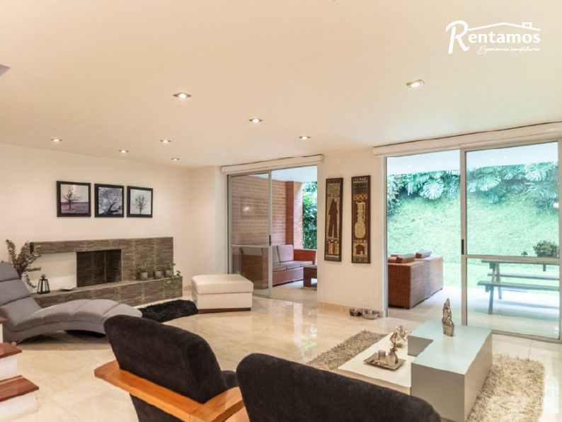 Casa en arriendo Antioquia Envigado Andalucía 315 m2 Habitaciones 4 Baños 5 Garajes 4 Precio $14500000