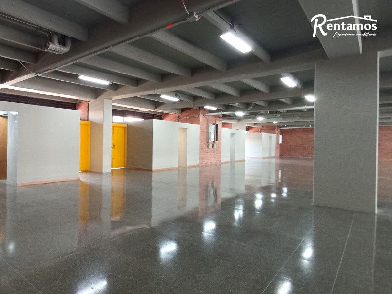 Local en arriendo Antioquia Medellín Santa Fe 924 m2 Habitaciones 0 Baños 5 Garajes 5 Precio $75346520