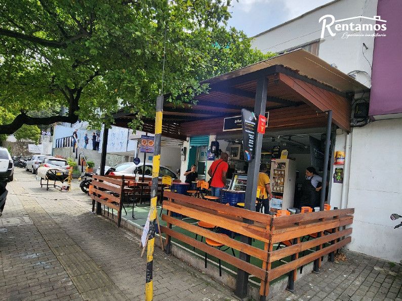 Bodega en venta Antioquia Medellín Perpetuo Socorro 380 m2 Habitaciones 0 Baños 2 Garajes 0 Precio $3040000000