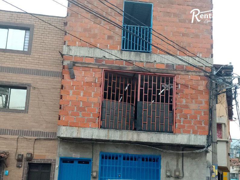 Edificio en venta Antioquia Medellín Naranjal 300 m2 Habitaciones 0 Baños 3 Garajes 0 Precio $1400000000