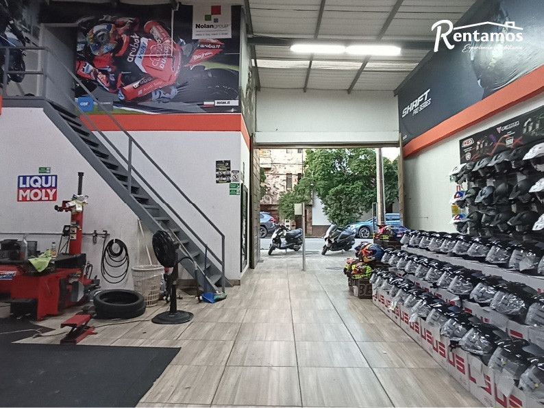 Bodega en arriendo Antioquia Envigado Palma De Mollorca 320 m2 Habitaciones 0 Baños 2 Garajes 0 Precio $15000000