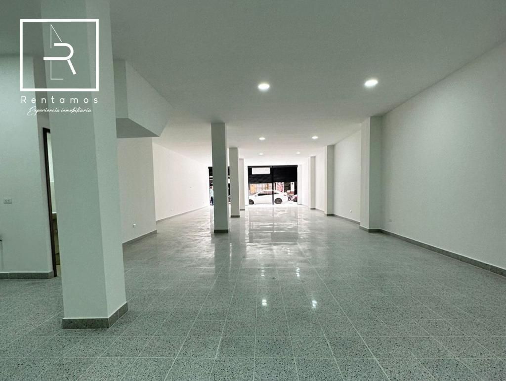 Local en venta Antioquia Itagüí La Gloria 200 m2 Habitaciones 0 Baños 1 Garajes 0 Precio $1350000000
