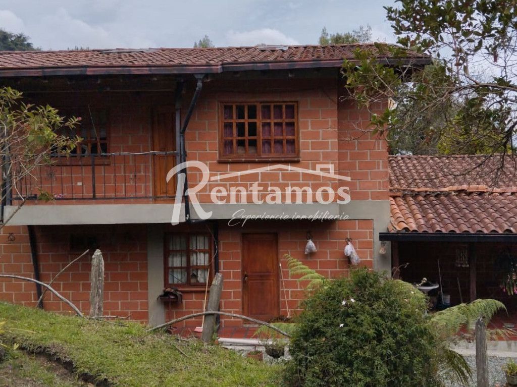 Finca en venta Antioquia Medellín Medellín 450 m2 Habitaciones 3 Baños 3 Garajes 4 Precio $1450000000