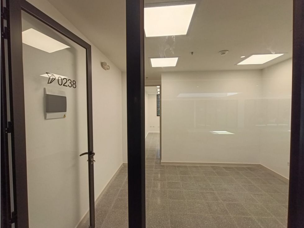 Consultorio en venta Antioquia Medellín Cuarta Brigada 31 m2 Habitaciones 0 Baños 1 Garajes 1 Precio $450000000