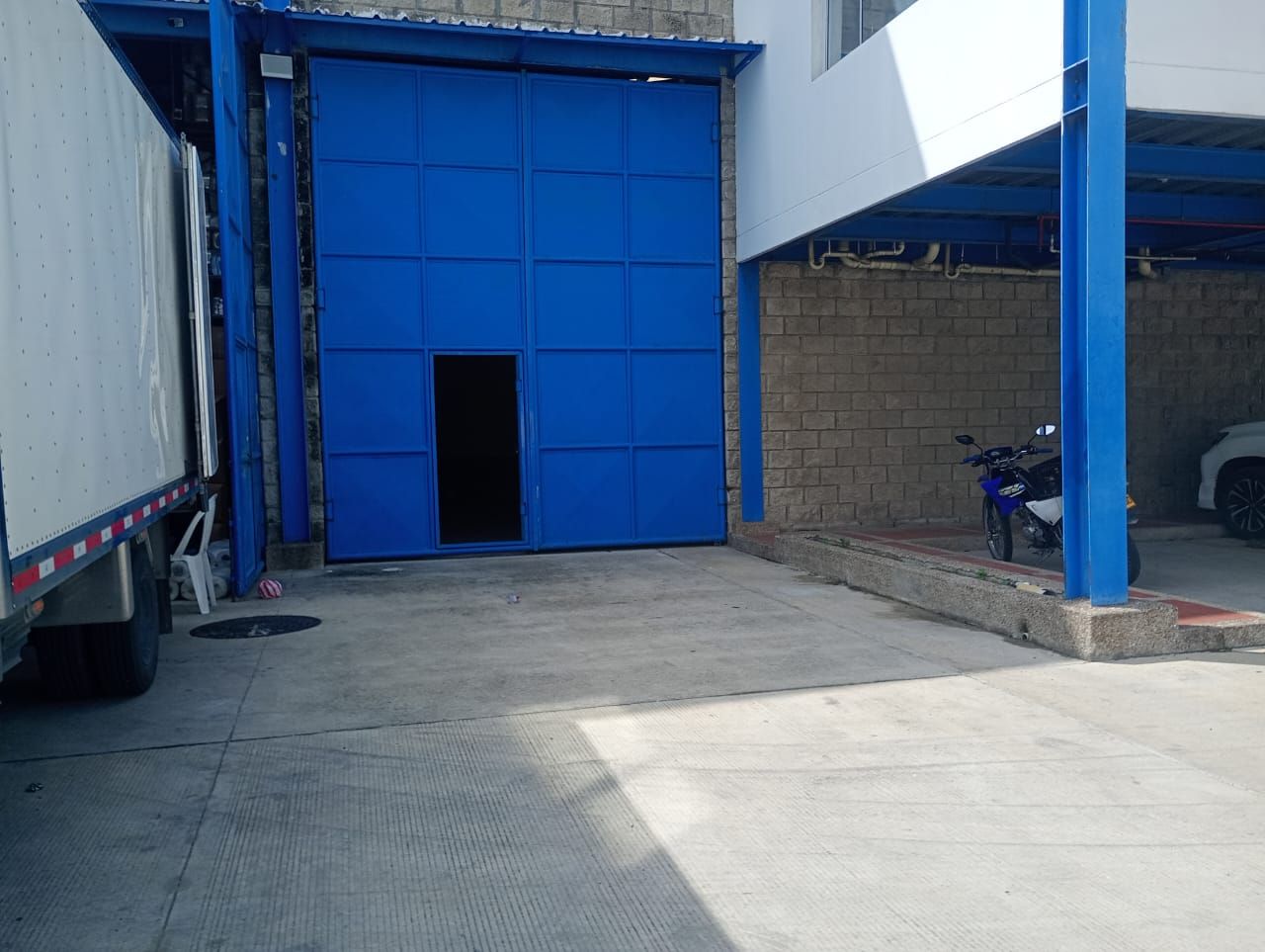 Bodega en arriendo Atlántico Barranquilla Universal 473 m2 Habitaciones 0 Baños 4 Garajes 4 Precio $10500000