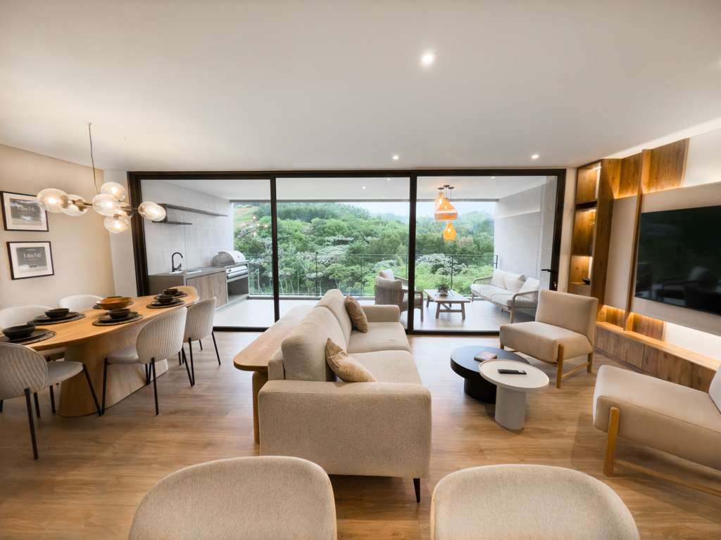 Apartamento en venta Antioquia Rionegro Cuatro Esquinas 124 m2 Habitaciones 2 Baños 3 Garajes 2 Precio $1580000000