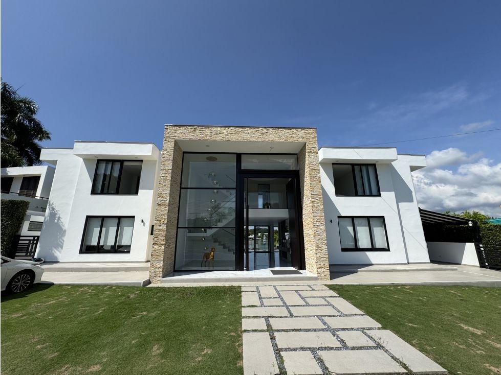 Casa Campestre en venta Cundinamarca Girardot Cn Lagos Del Peñon 796 m2 Habitaciones 6 Baños 10 Garajes 8 Precio $3200000000