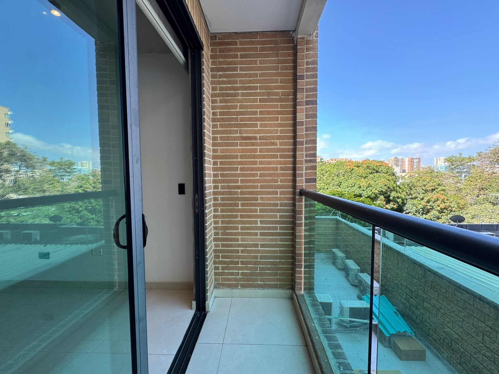 Apartamento en venta Atlántico Barranquilla Altamira 60 m2 Habitaciones 1 Baños 2 Garajes 1 Precio $355000000