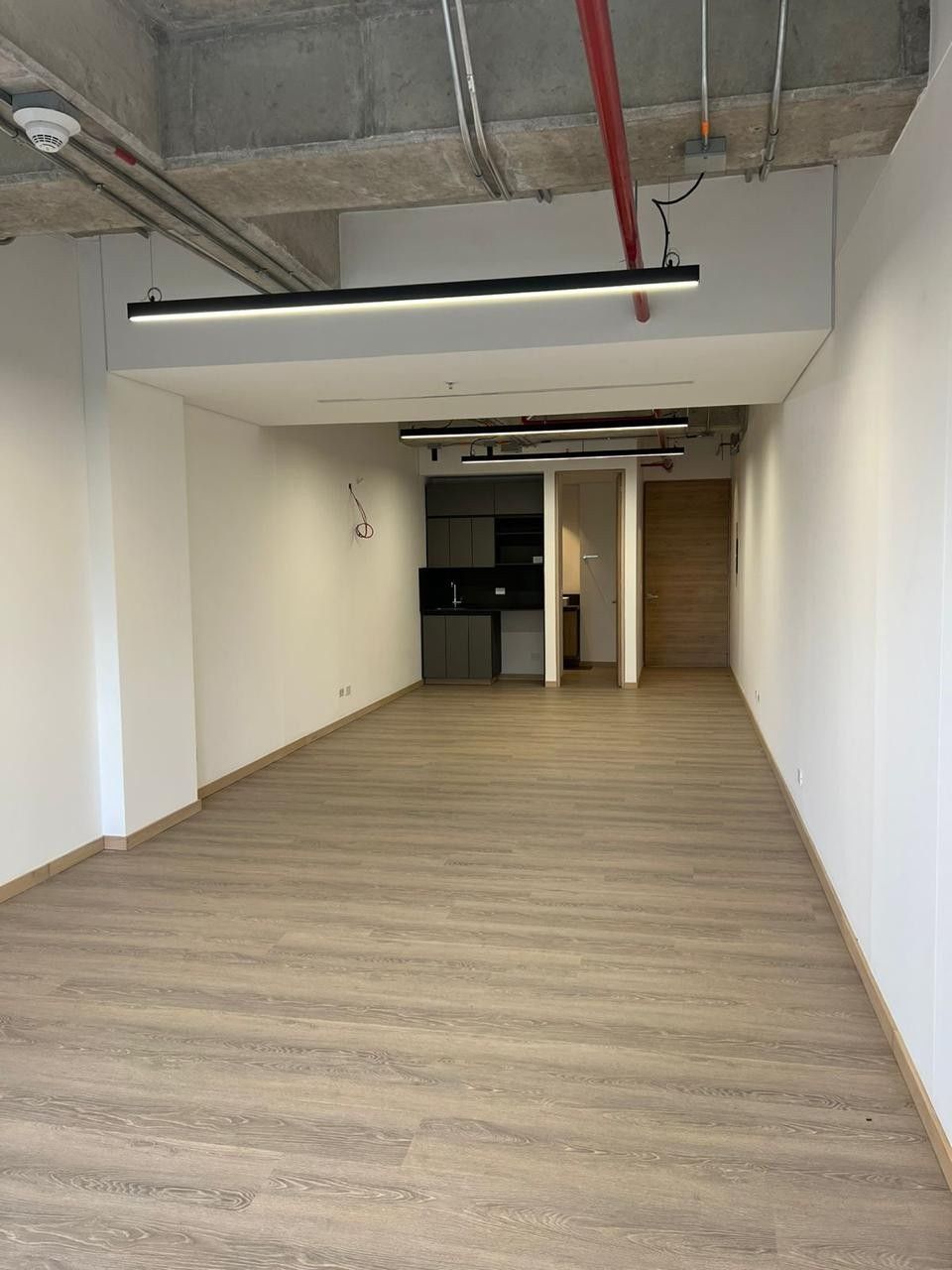 Oficina en arriendo Antioquia Envigado Envigado 64 m2 Habitaciones 0 Baños 1 Garajes 0 Precio $6200000