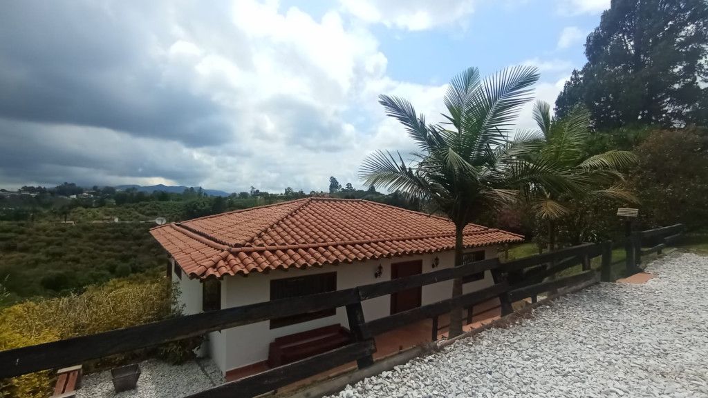 Finca en arriendo Antioquia El Carmen De Viboral El Carmen De Viboral 144 m2 Habitaciones 3 Baños 2 Garajes 0 Precio $3800000