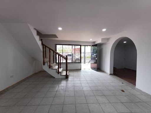 Casa en arriendo Bolívar Cartagena Crespo 200 m2 Habitaciones 4 Baños 3 Garajes 2 Precio $7500000