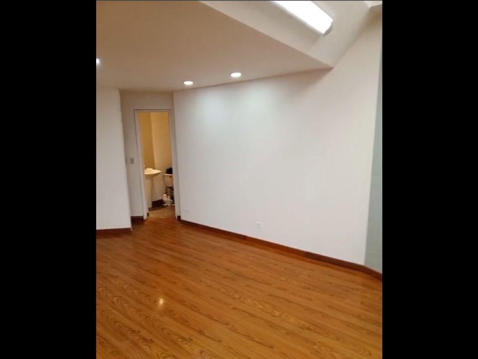 Oficina en venta Cundinamarca Bogotá Pelodo Del Contry 0 m2 Habitaciones 0 Baños 1 Garajes 0 Precio $170000000