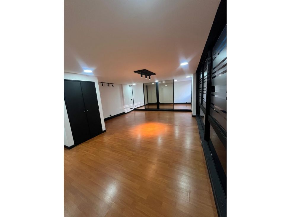 Oficina en venta Cundinamarca Bogotá Emaus 42 m2 Habitaciones 0 Baños 1 Garajes 0 Precio $320000000