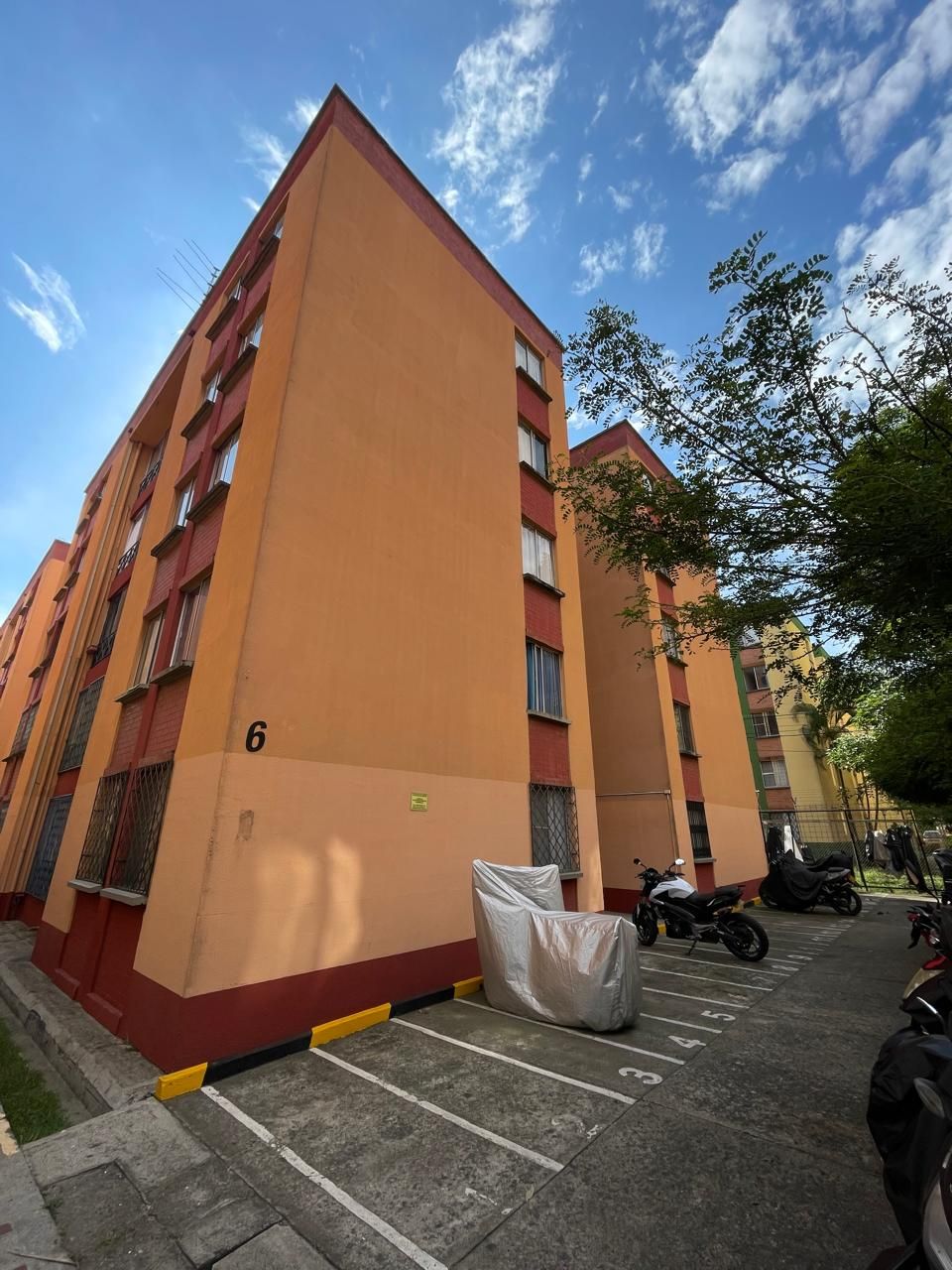 Apartamento en venta Valle Del Cauca Cali Los Parques - Barranquilla 60 m2 Habitaciones 2 Baños 1 Garajes 0 Precio $184000000