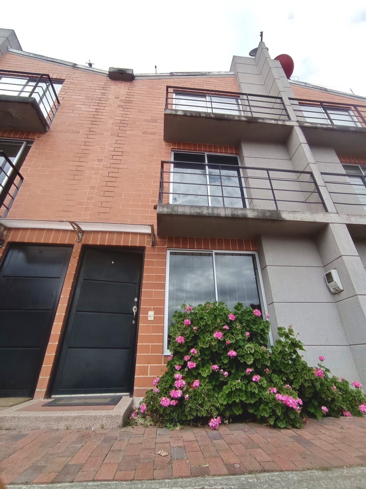 Casa en venta Cundinamarca Funza Samarkanda 81 m2 Habitaciones 3 Baños 2 Garajes 1 Precio $360000000
