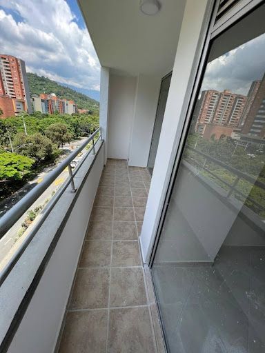 Apartamento en venta Antioquia Medellín Los Colores 87 m2 Habitaciones 4 Baños 2 Garajes 1 Precio $490000000