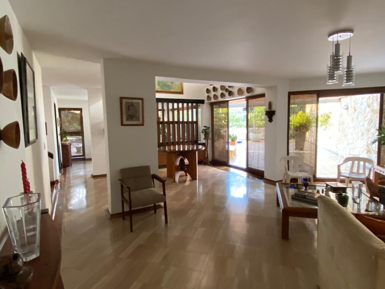 Casa en venta Valle Del Cauca Cali Colseguros Andes 380 m2 Habitaciones 4 Baños 5 Garajes 2 Precio $1350000000