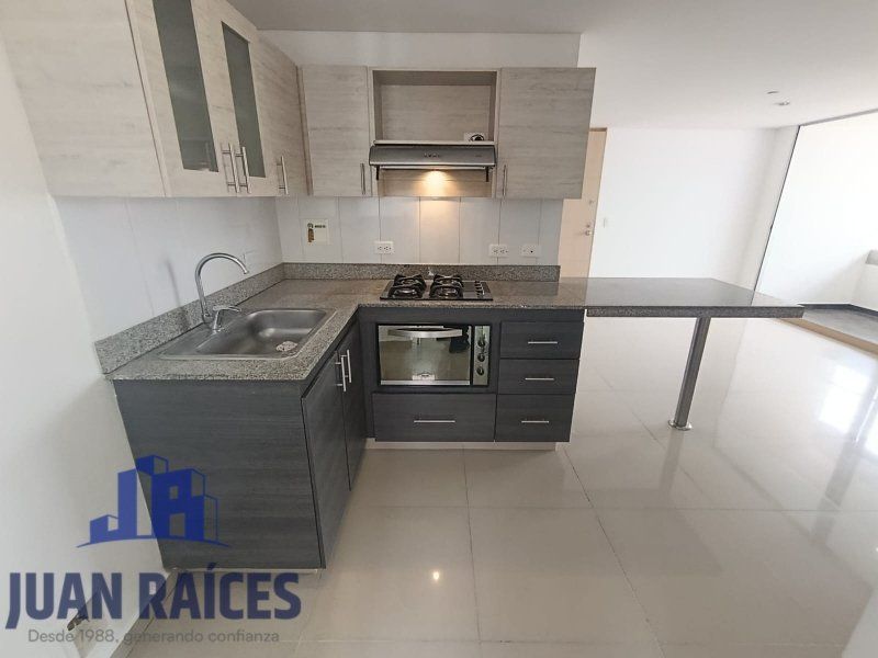 Apartamento en arriendo Antioquia Envigado Uribe Ángel 70 m2 Habitaciones 3 Baños 2 Garajes 0 Precio $3900000