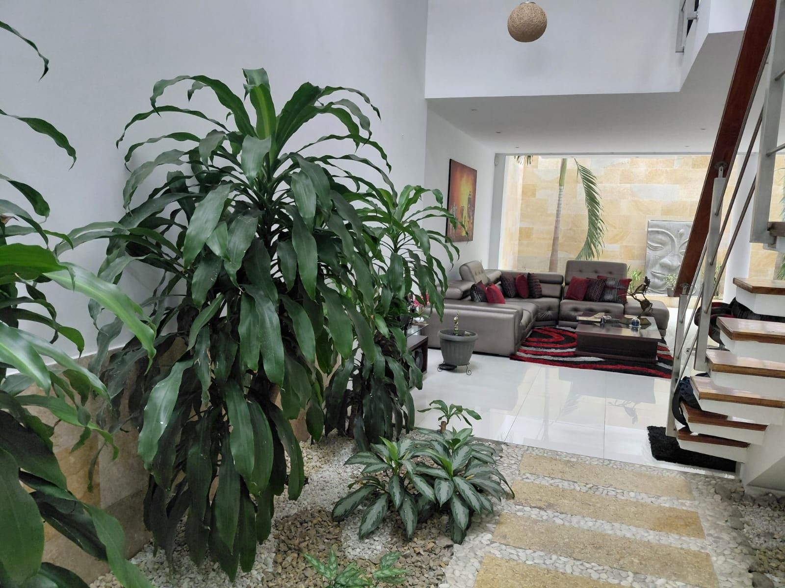 Casa en venta Valle Del Cauca Cali Lili 300 m2 Habitaciones 4 Baños 5 Garajes 2 Precio $500000000