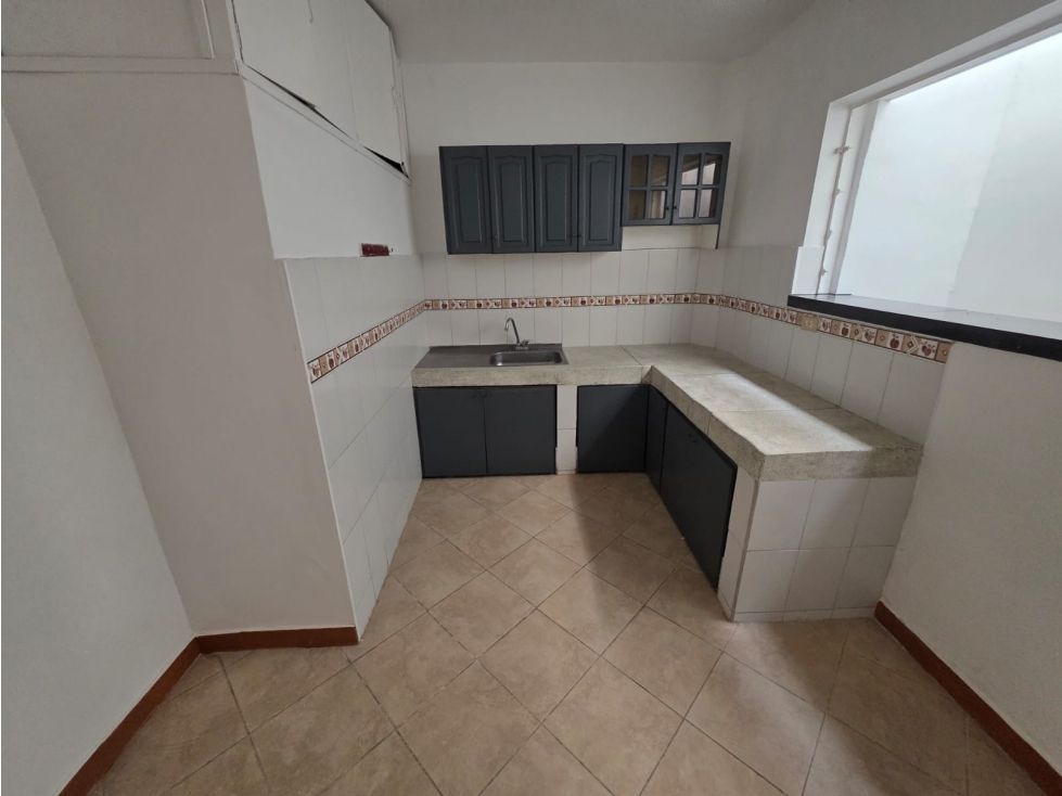 Apartamento en arriendo Antioquia Medellín Jesus Nazareno 90 m2 Habitaciones 2 Baños 1 Garajes 0 Precio $1900000