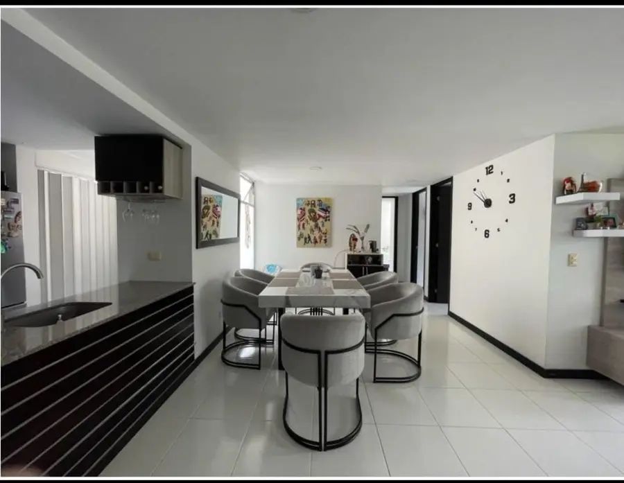 Apartamento en venta Antioquia Medellín La Candelaria 98 m2 Habitaciones 3 Baños 2 Garajes 2 Precio $476000000