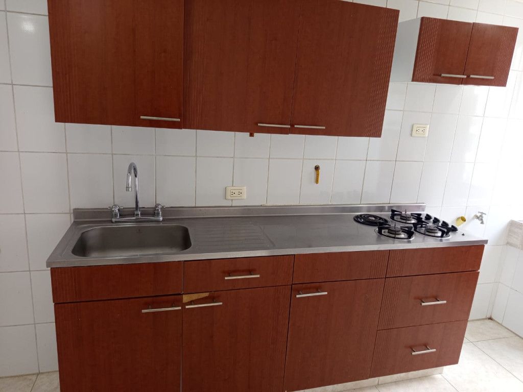Apartamento en arriendo Antioquia Medellín La Hondonada 65 m2 Habitaciones 3 Baños 2 Garajes 1 Precio $1800000