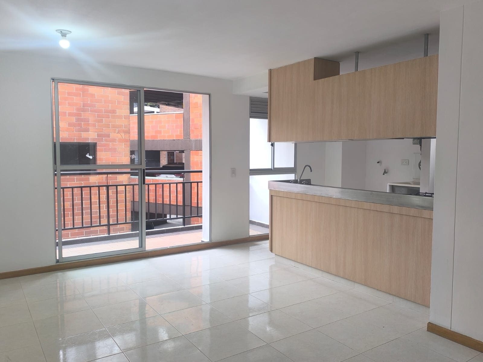 Apartamento en venta Antioquia Itagüí Ditaires 60 m2 Habitaciones 2 Baños 2 Garajes 1 Precio $370000000