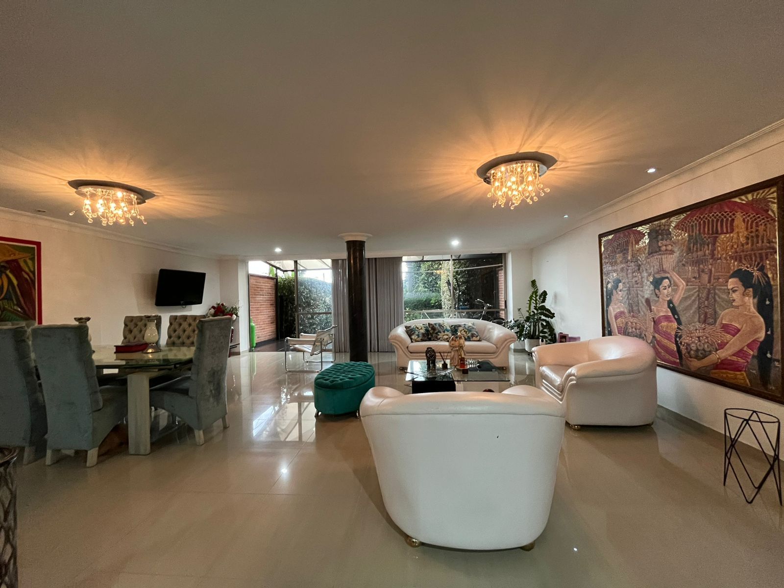 Casa en arriendo Antioquia Envigado El Chocho 245 m2 Habitaciones 3 Baños 4 Garajes 2 Precio $10200000