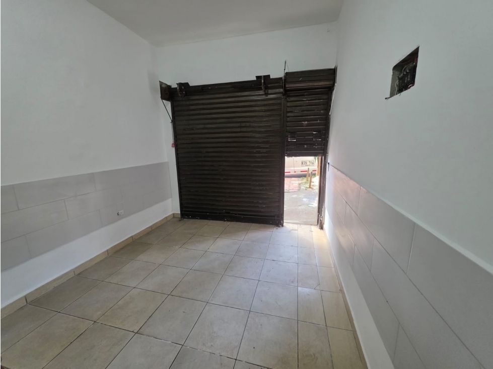 Local en arriendo Antioquia Medellín Jesus Nazareno 35 m2 Habitaciones 0 Baños 1 Garajes 0 Precio $2700000