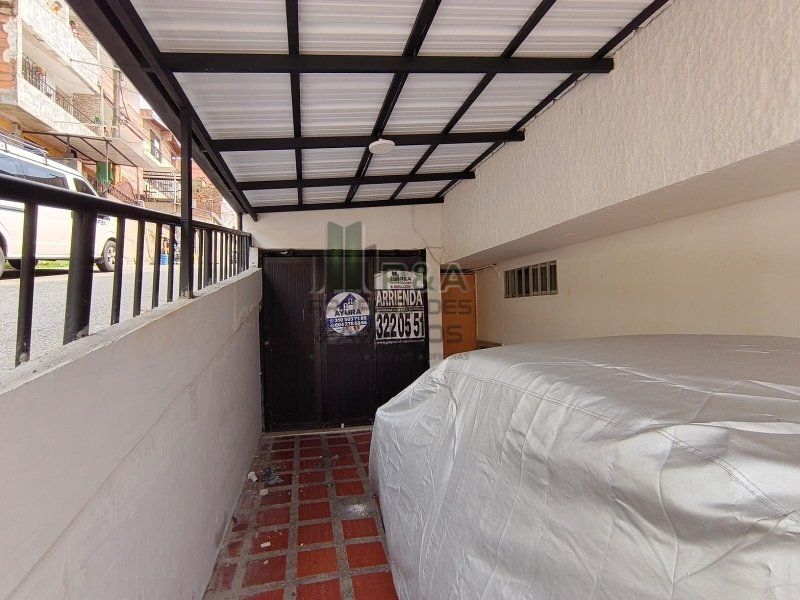Local en arriendo Antioquia Medellín Villa Guadalupe 24 m2 Habitaciones 0 Baños 1 Garajes 0 Precio $1350000