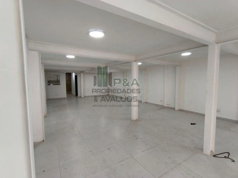 Local en arriendo Antioquia Medellín Villa Guadalupe 146 m2 Habitaciones 0 Baños 2 Garajes 0 Precio $5300000