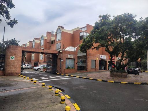 Apartamento en arriendo Cundinamarca Bogotá Santa Helena Et I 85 m2 Habitaciones 3 Baños 2 Garajes 1 Precio $3000000