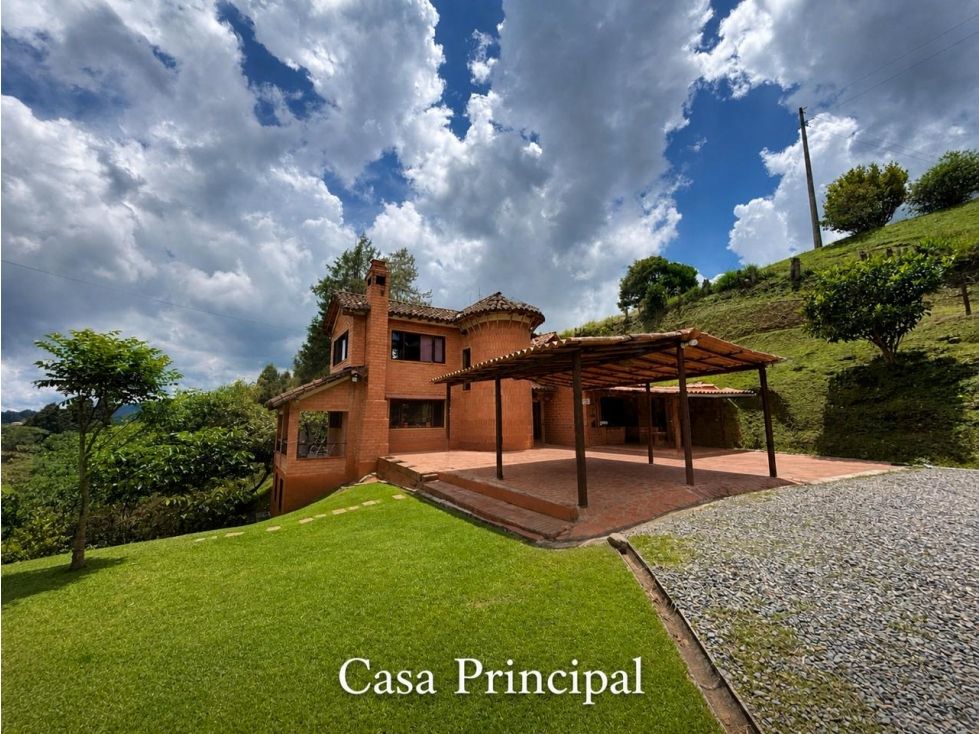 Finca en venta Antioquia Guarne Guarne 300 m2 Habitaciones 4 Baños 3 Garajes 10 Precio $1950000000