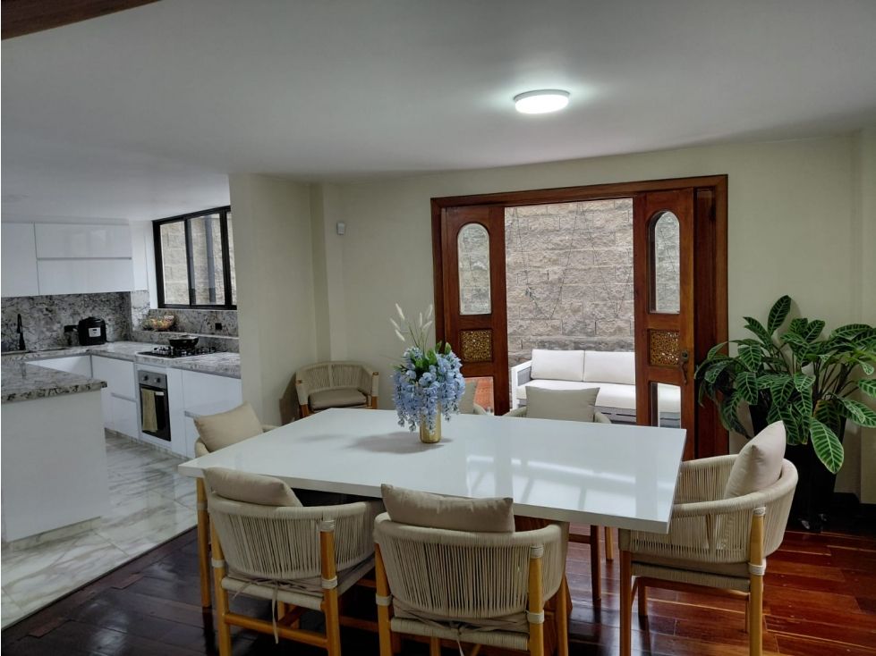 Casa en arriendo Caldas Manizales Guayacanes 316 m2 Habitaciones 5 Baños 5 Garajes 2 Precio $10000000