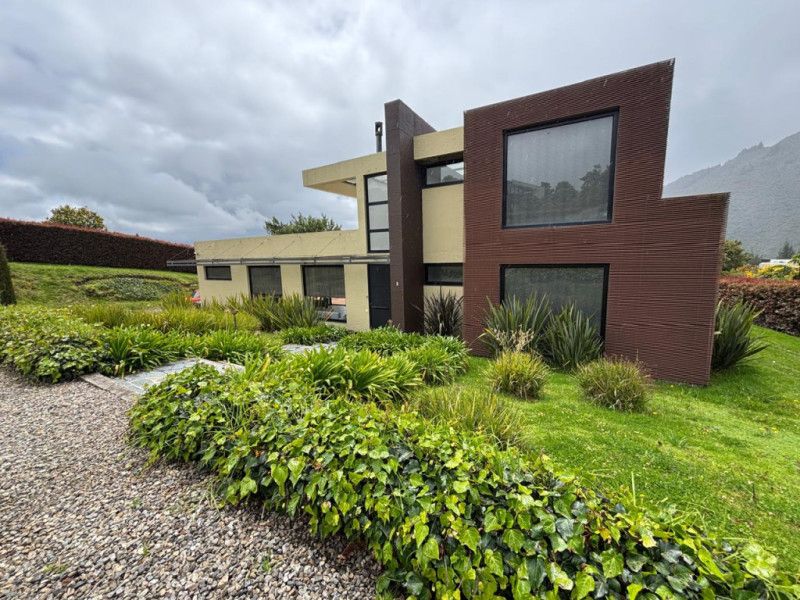 Casa en venta Cundinamarca La Calera La Calera 400 m2 Habitaciones 4 Baños 5 Garajes 4 Precio $2380000000