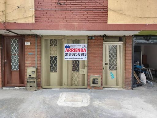 Local en arriendo Cundinamarca Bogotá San Miguel 40 m2 Habitaciones 0 Baños 1 Garajes 1 Precio $2500000